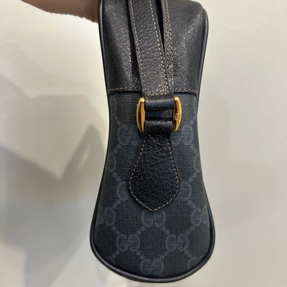 100% GUARANTEED AUTHENTIC Gucci GG Canvas Crossbody - Picture 8 of 10
